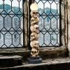 Design Toscano Skulls Spire Lighted Sculpture 27 Inch