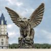 Design Toscano T-Rex Dinosaur Skull Fossil Statue on Museum Mount(Chained Cathedral Gargoyle)