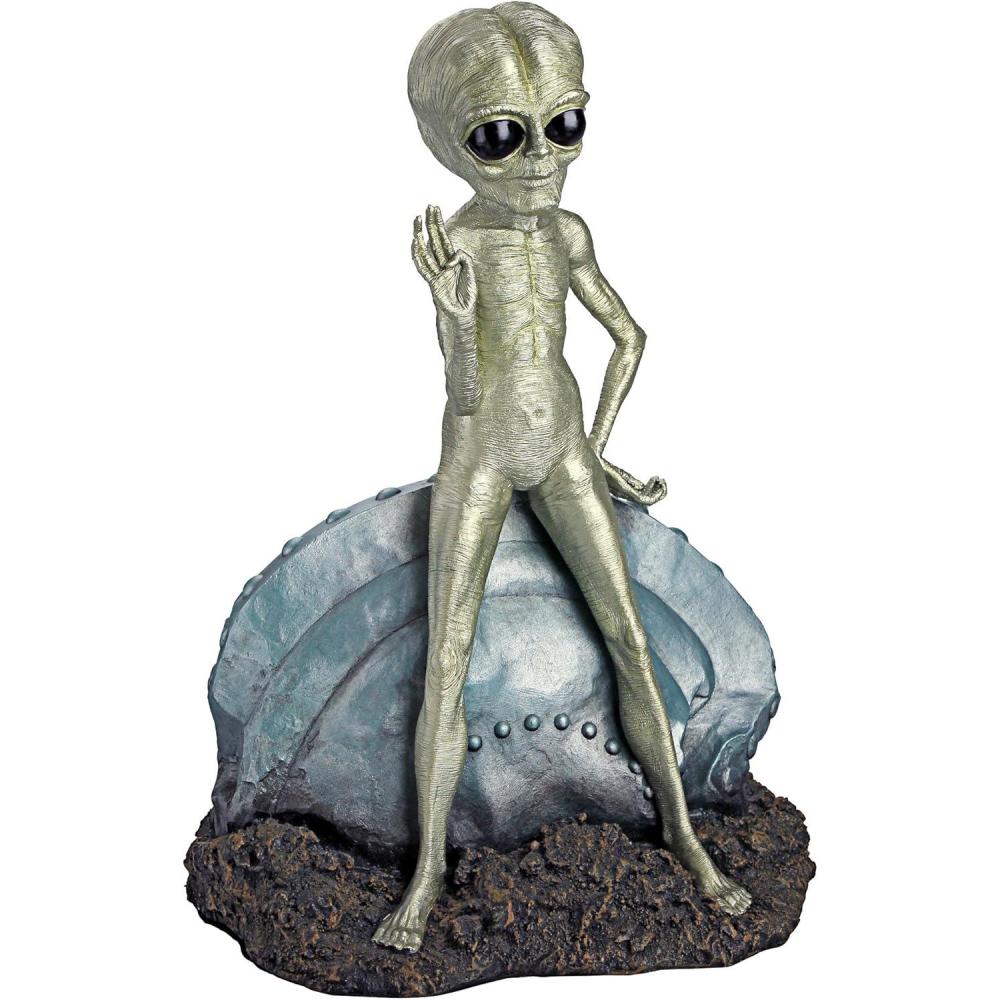 imageDesign Toscano DB383016 Roswell the Alien SculptureFull Color